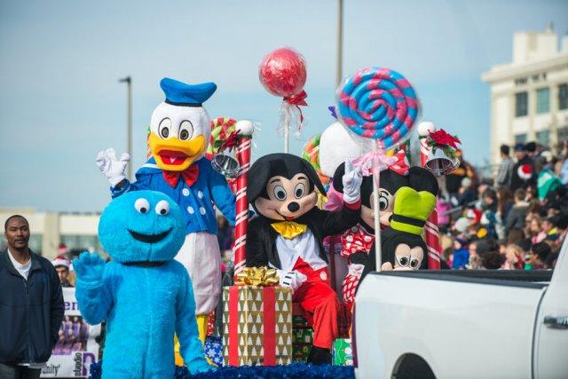 Dominion Christmas Parade 2016